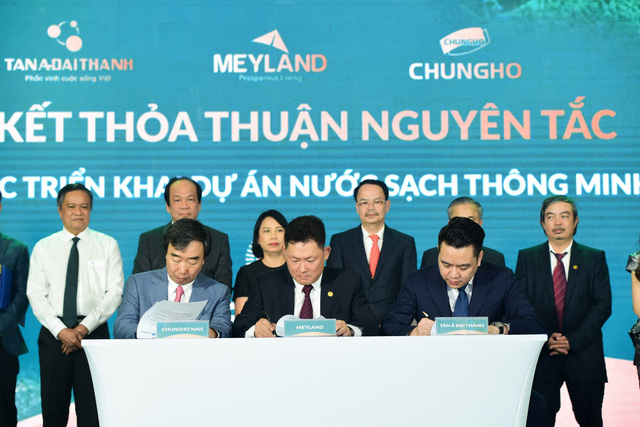 Đại diện Meyland ký kết đối tác chiến lược với tập đoàn ChungHo Nais